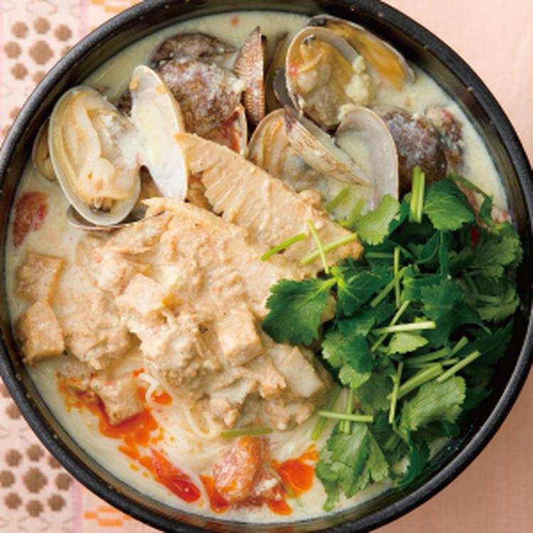 あさりの坦々にゅう麺