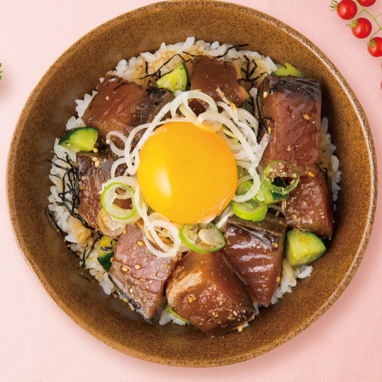 かつおたたきのコロコロ漬け丼 中華風