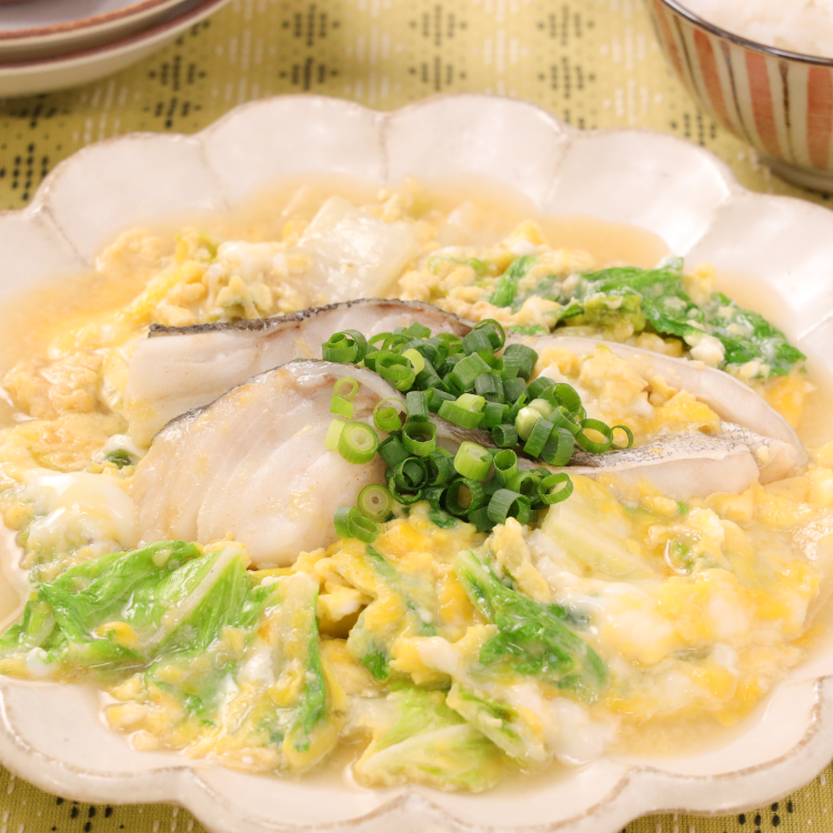 うまみたっぷり☆たらと白菜の卵とじ
