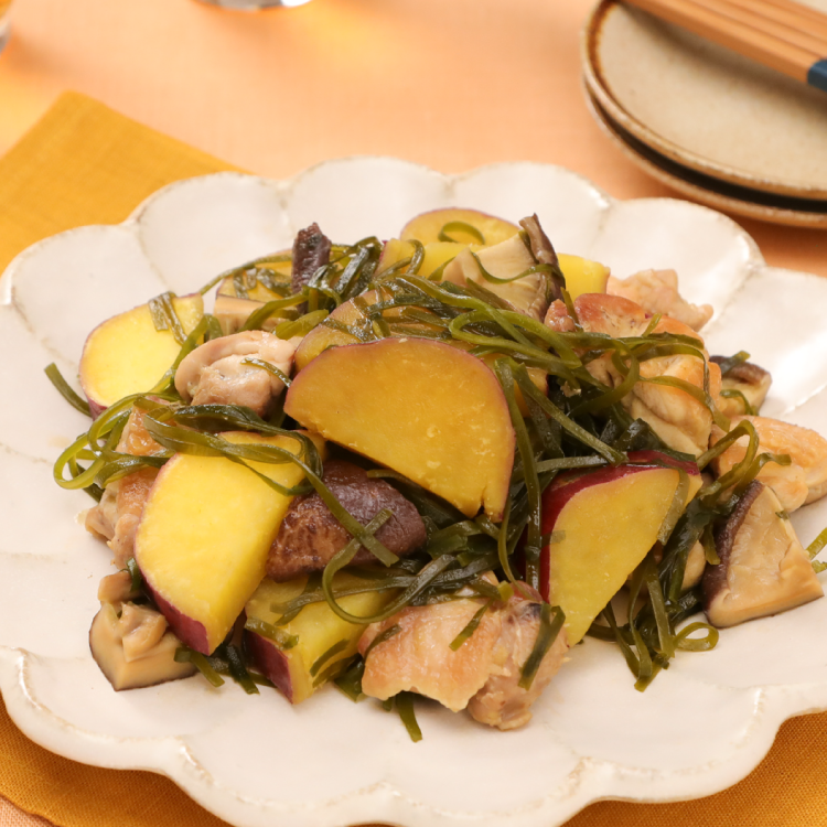 切り昆布で☆鶏肉とさつまいものうま煮