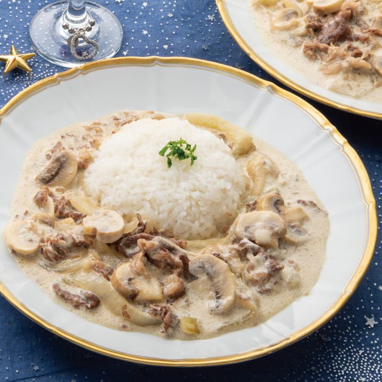 白いビーフストロガノフ