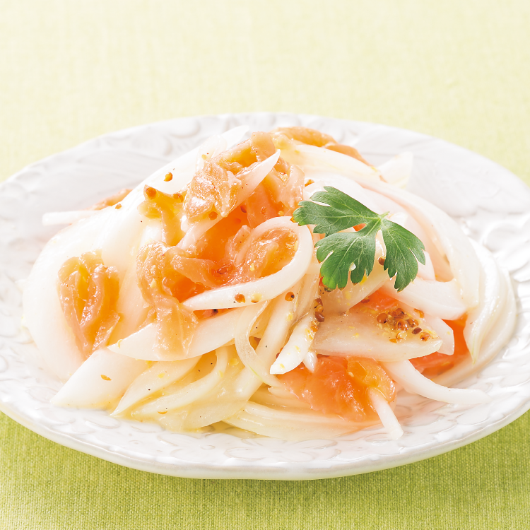 新玉ねぎとスモークサーモンのマリネ