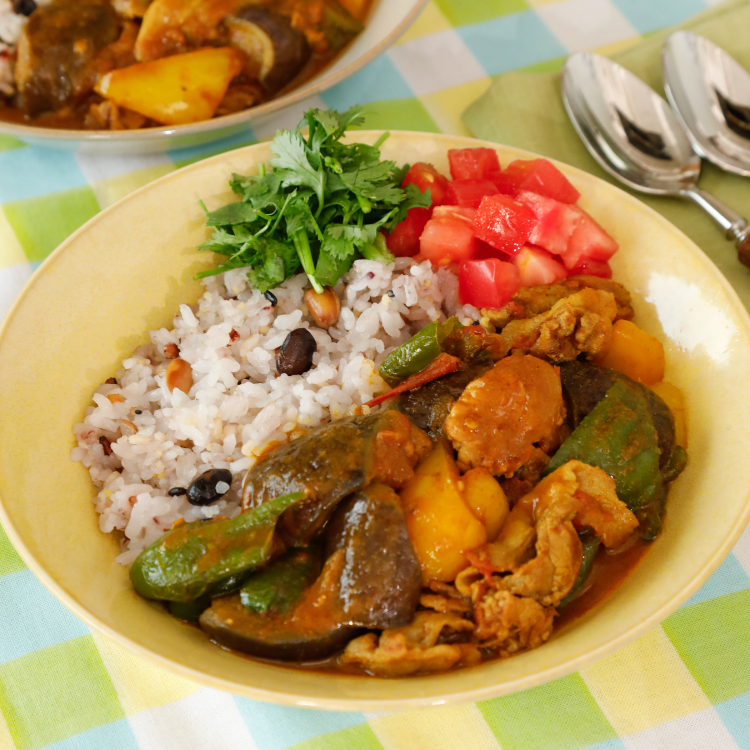 豚肉と夏野菜のトマトカレー